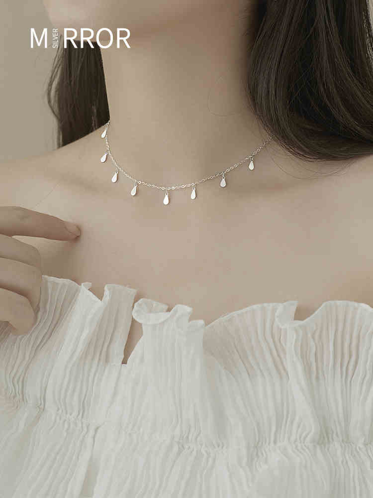 Little moose simple and fashionable water drop Tassel Necklace female clavicle chain small crowd feeling silver neck chain Han accessories Choker