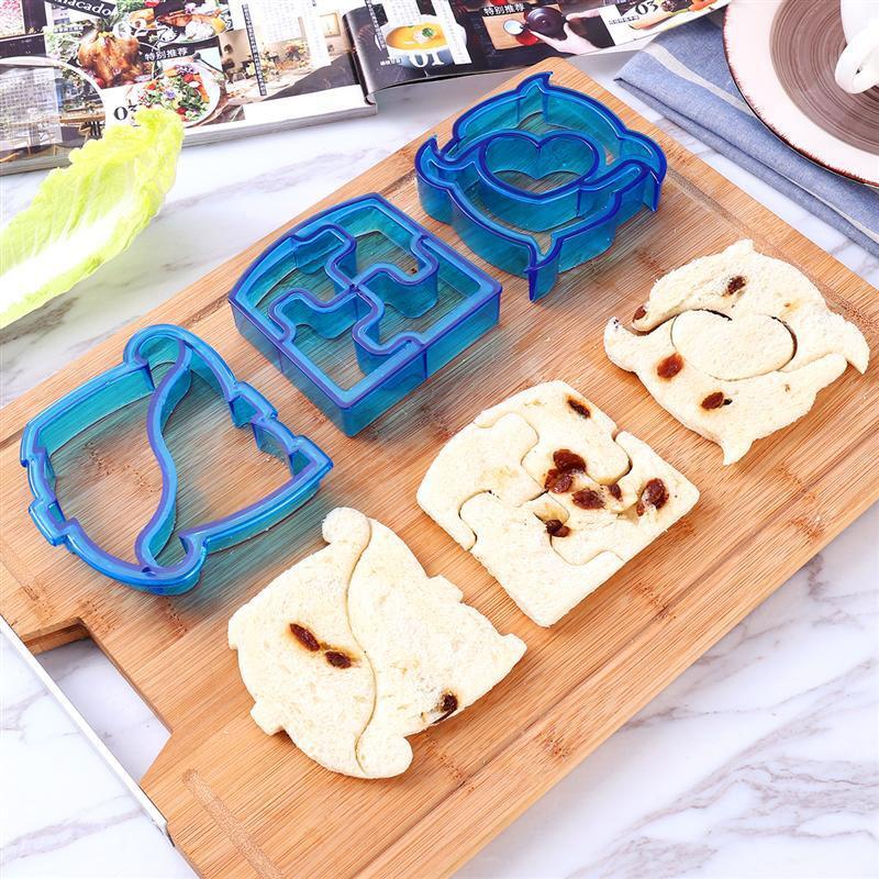 BREEZYLIVE Cute Heart Shape Sandwich and Bread Crust Cutter for Kids