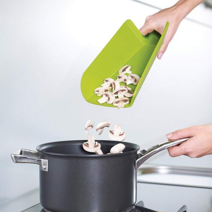 Green Folding Plastic Kitchen Cutting Board with Non-Slip Feet